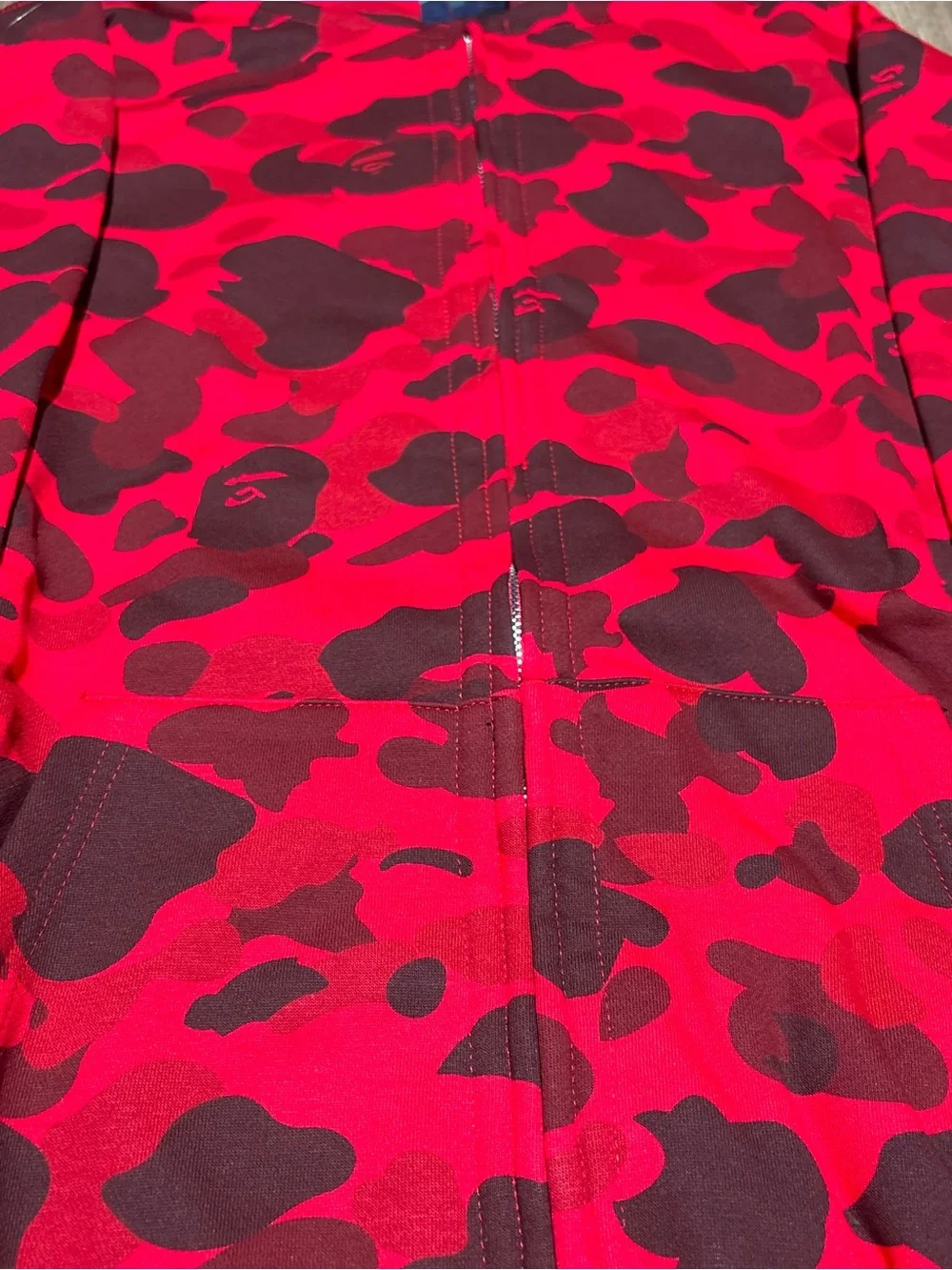 A Bathing Ape BAPE Shark Camo Red Zipper Hoodie Mens Size Large Brand New